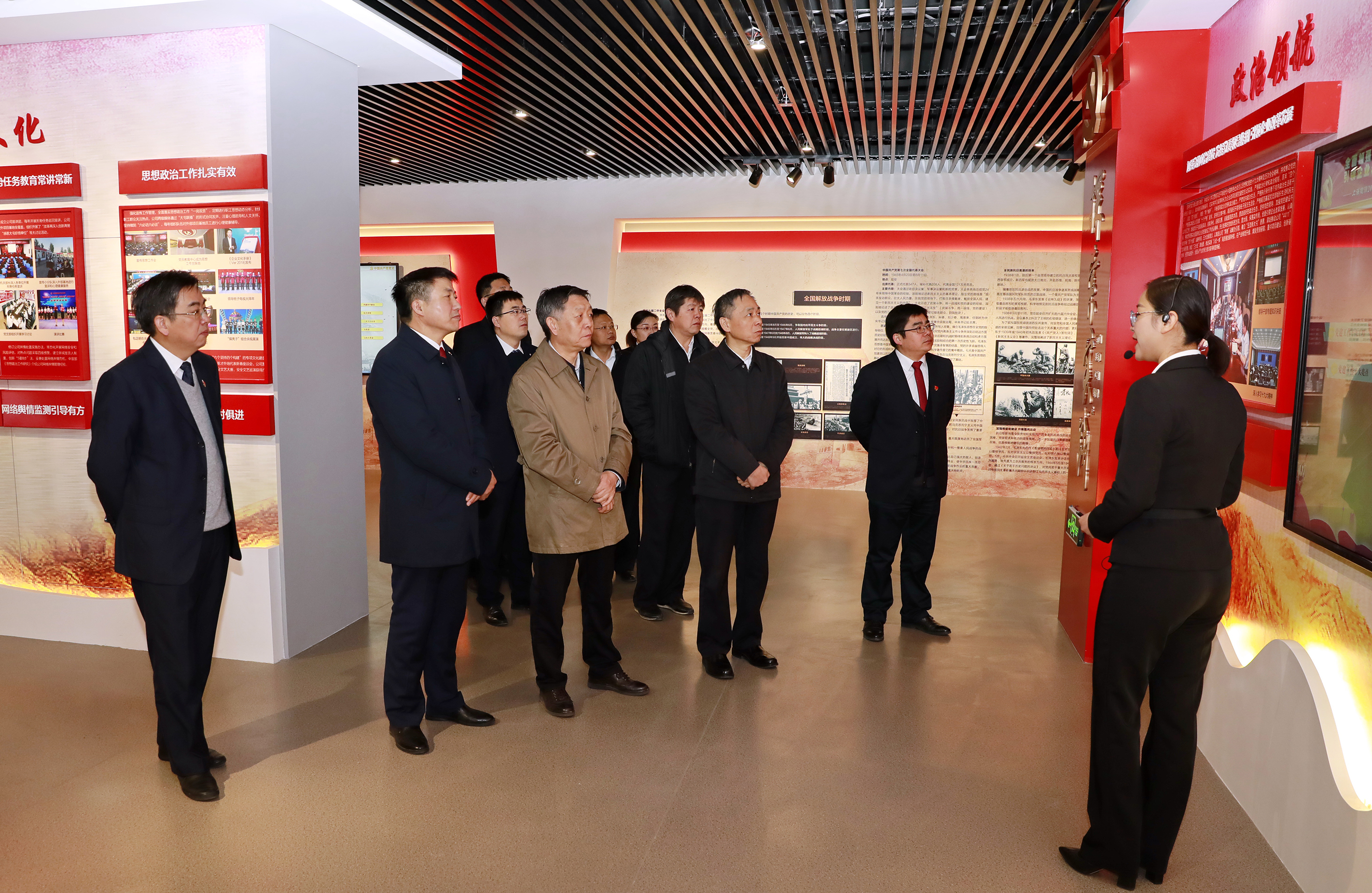 都基安来屯宣讲党的十九届五中全会精神